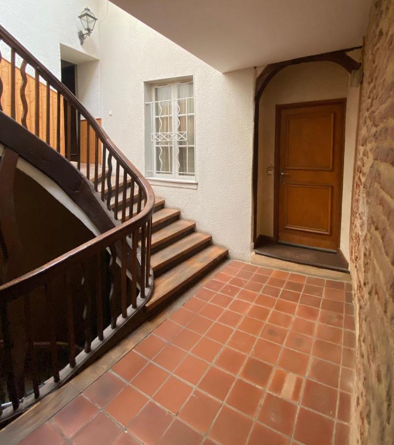 A Deux Pas Apartment Bergerac Luaran gambar