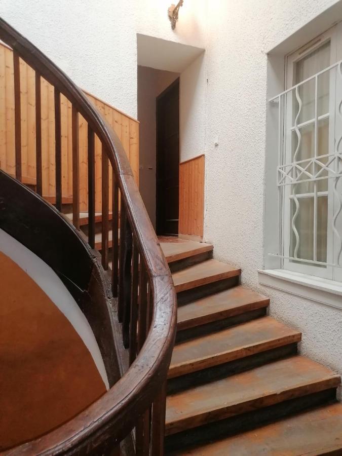 A Deux Pas Apartment Bergerac Luaran gambar