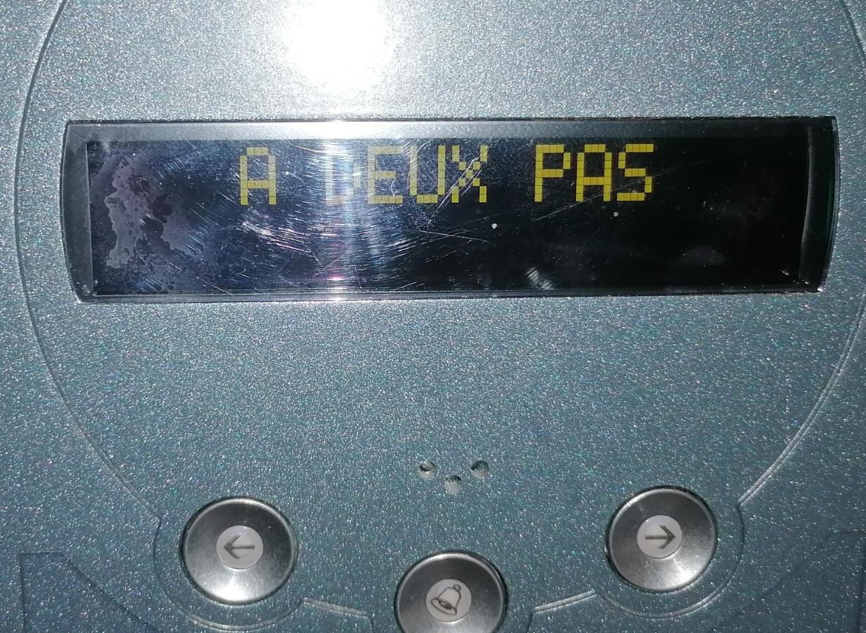 A Deux Pas Apartment Bergerac Luaran gambar